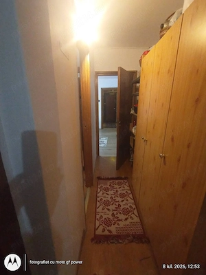 Traian zona URSUS,etaj 4 cu acoperis ,proaspat zugravit - imagine 8