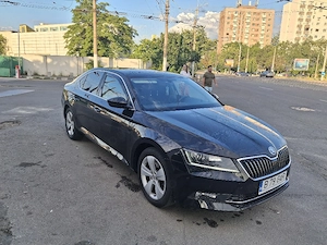 Skoda Superb - imagine 3