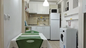 Inchiriez Apartament cu Doua Camere pe Termen Lung in Zona Centrala - imagine 4