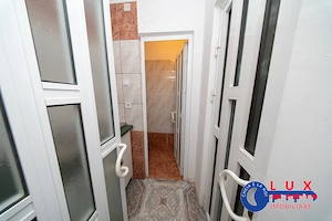 ID 8295 ULTRACENTRAL   Spațiu comercial   spațiu de birouri - imagine 11