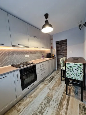 Ap 2 cam lux cu termoteca si loc parcare Vlaicu etaj 1 