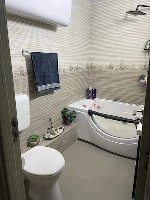 Vand apartament cu 3 camere decomandat confort 1 sporit - imagine 3