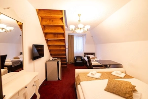 Cazari Studenti termen lung - imagine 2