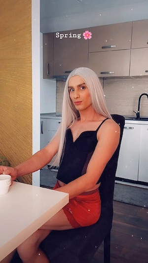 Trans Bea 23 ani !