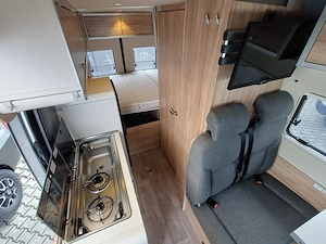 Hymer Grand Canyon S 4x4, 2  km, un singur proprietar - imagine 4