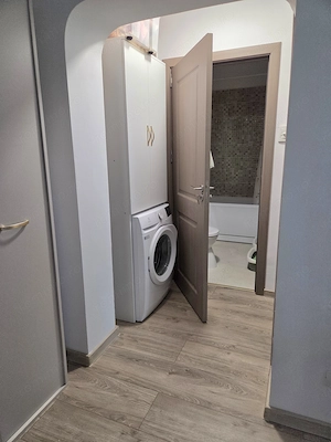 Direct proprietar,vand apartament 3 camere zona Titan - imagine 6