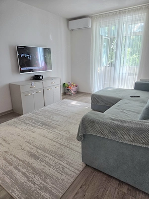 Direct proprietar,vand apartament 3 camere zona Titan - imagine 3