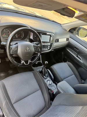 Mitsubishi Outlander 2016 Diesel 4X4 EURO 6  - imagine 9