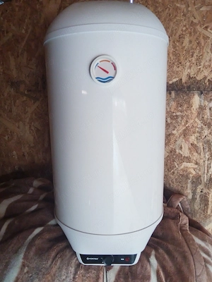 Vând boiler electric VORTEX,80 Litri,2000W