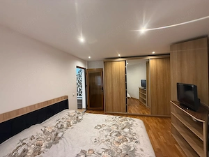 Apartament 2 camere de închiriat | Zonă centrală | Etaj 1 mobilat și utilat - imagine 7