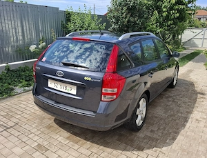 Kia Ceed Sw 1,4 benzină 2012 - imagine 4