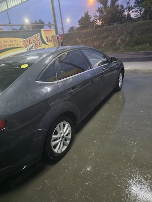 Ford Mondeo  - imagine 9