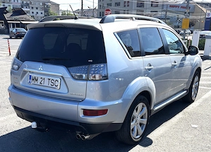 Mitsubishi Outlander- 4x4 - 7 Locuri - imagine 6