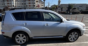 Mitsubishi Outlander- 4x4 - 7 Locuri - imagine 7