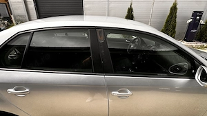 Volkswagen Jetta 1.6 TDI DPF Trendline - imagine 8