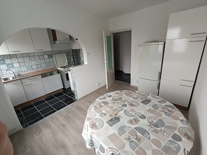 Vînd apartament,3 camere - imagine 2