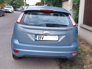 Vand Ford Focus 1.6 hatchback 2008, stare foarte buna - imagine 2