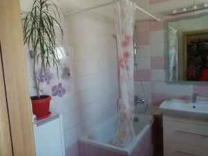 Proprietar inchiriez vila Rosu-Chiajna P+2, 5 camere, 3 bai, 2 bucatarii, 3 locuri parcare - imagine 10