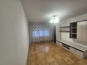 Vand apartament 2 camere - imagine 5