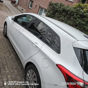 Vând hyundai i30 kombi 1.6 crdi an 2015 - imagine 4