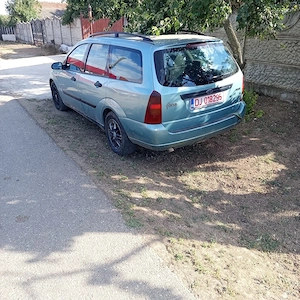 vând sau schimb Ford focus - imagine 4