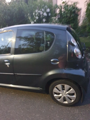 Citroen c1 , 998 cm motor, consum extrem de mic, masina de curse - imagine 5