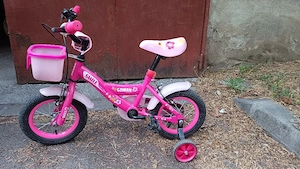 Vând bicicletă pentru copii 