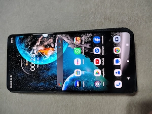 Vând Motorola edge 20 pro