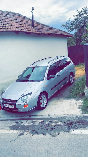 Ford Focus mk1 2001 1.6 Benzină  - imagine 3