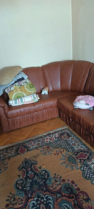 Decomandat 2 camere la Piata Deva - imagine 2