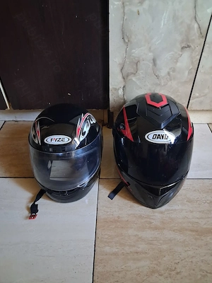 Căști de motocicletâ