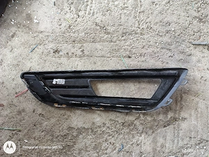 Grila bara fata dreapta Ford FOCUS III FL 12-16 cu halogeni, NEGRU + CROMAT - imagine 3