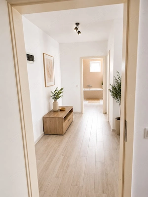 Proprietar vand apartament in Avantgarden 3 spatiu comercial  acces din stradă  - imagine 3