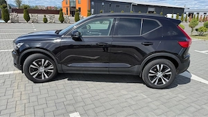 Volvo xc 40 - imagine 4