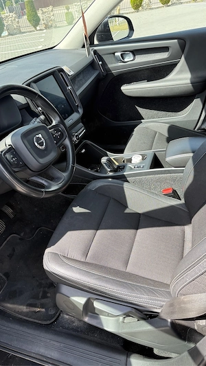 Volvo xc 40 - imagine 6