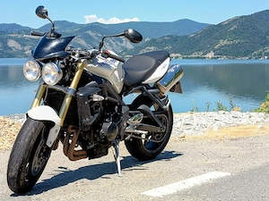 Triumph Street Triple 2011 675cc 22000km - imagine 5