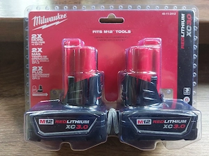 Set baterii Milwaukee M12