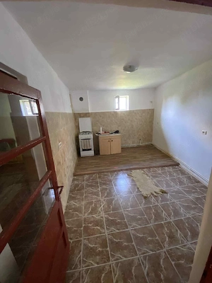 casa de vanzare cu 3 camere - imagine 7