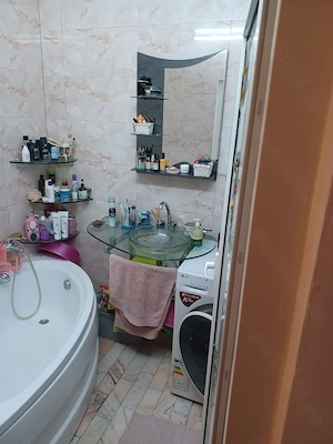 vinzare apartament 2 camere decomandat - imagine 3