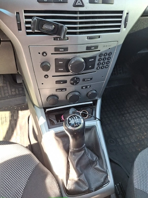 Opel Astra H - imagine 6