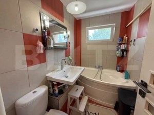 Apartament modern cu 2 camere, renovat complet, loc de parcare, zonă excelentă! - imagine 4
