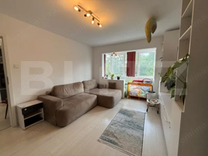 Apartament modern cu 2 camere, renovat complet, loc de parcare, zonă excelentă! - imagine 8