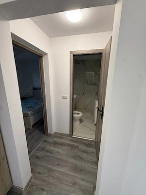 vând apartament recent renovat, mobilat si utilat - imagine 6