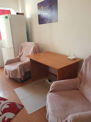 Garsoniera in zona Spitalului Judetean, proprietar - imagine 2