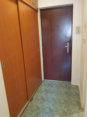 Garsoniera in zona Spitalului Judetean, proprietar - imagine 5