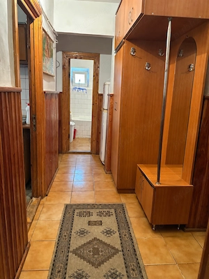 Apartament 2 camere decomandat la parter, 51 mp, Zona Centrală ideal pentru locuință  sediu firmă - imagine 2
