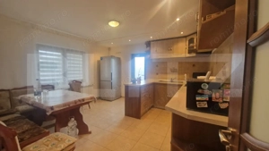 Casa P+1 , 4 camere, garaj,  beci, zona Tarlungeni -centrala pe gaz - imagine 2