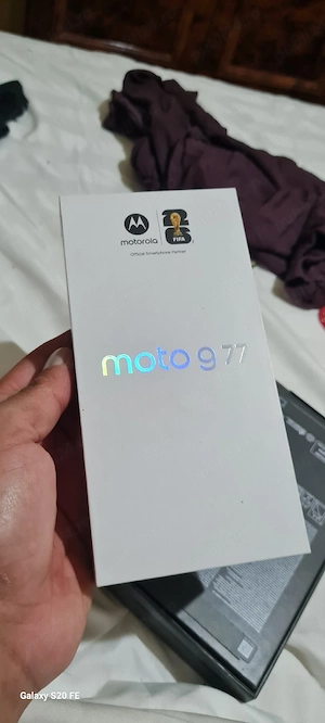motorola G77 