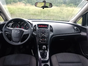 Opel Astra J - 1350 euro 