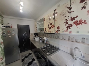 Apartament 3 camere  - imagine 3